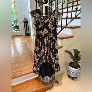 Joyfolie Black and Ivory Floral Dress Size: Youth 8